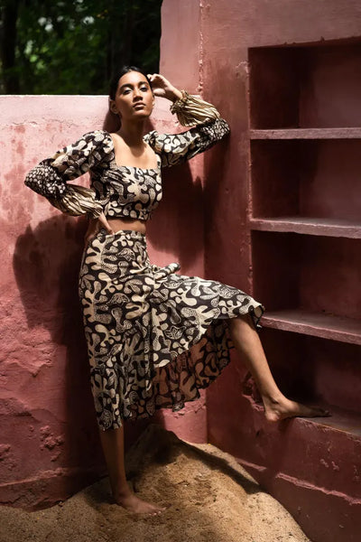 Panelled and Triple-puff Blouse