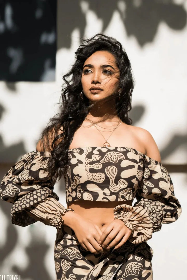 Ilamra kalamkari craft hand block printed organic cotton black and beige puffed blouse