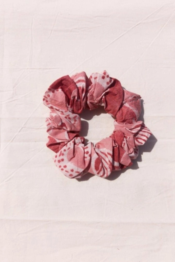Ilamra sustainable clothing organic cotton Pink and Red hand block printed mini scrunchie
