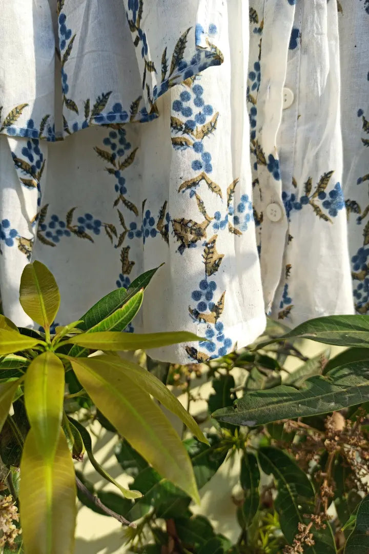 Ilamra sustainable clothing organic cotton off-white and indigo hand block printed top