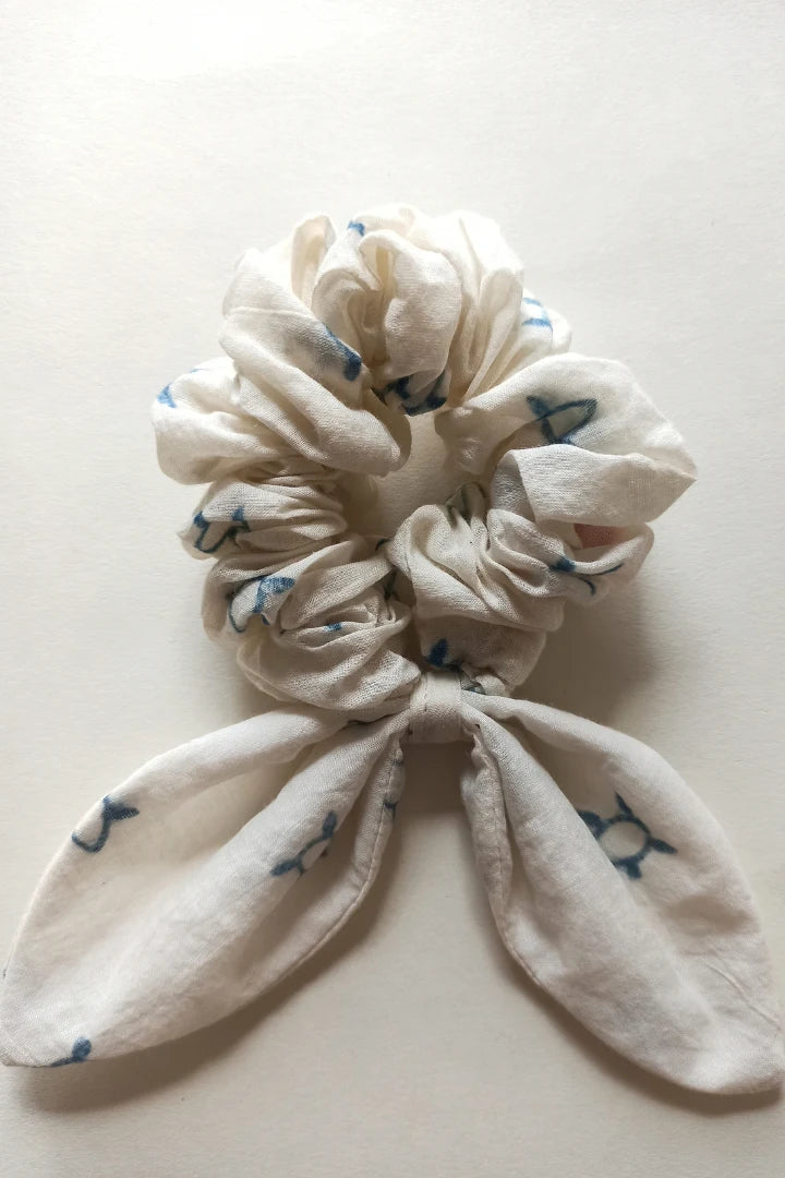 Ilamra hand block printed sustainably made naturally dyed Off-white and Indigo Upcycled Cotton Mul scrunchie bundle
