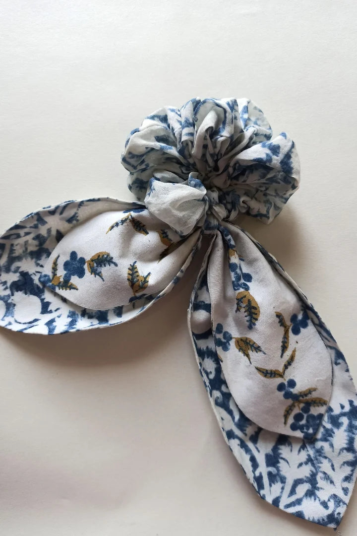 Ilamra hand block printed sustainably made naturally dyed Off-white and Indigo Upcycled Cotton Mul scrunchie bundle