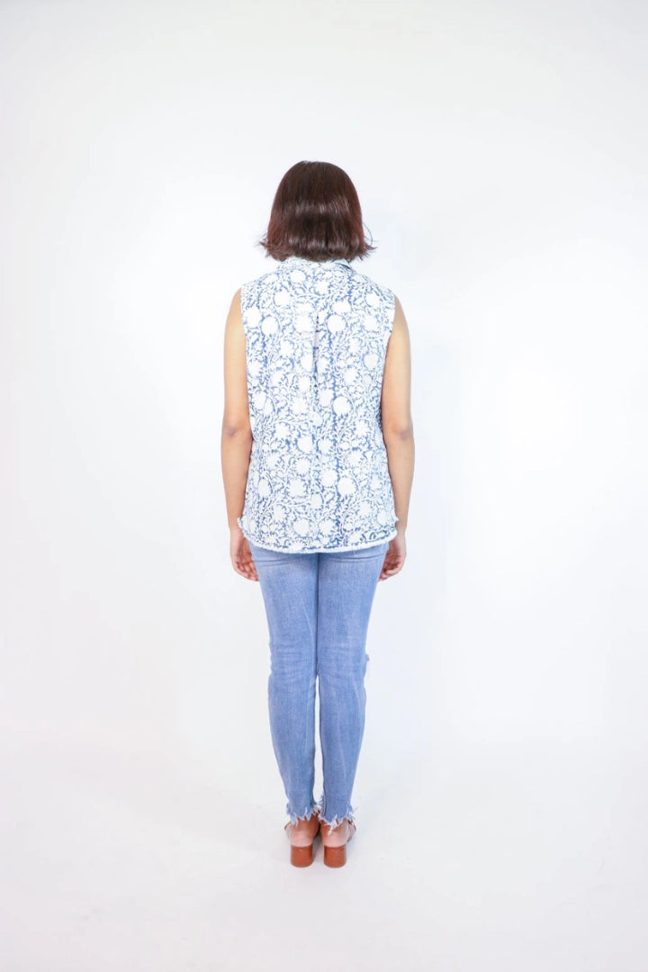 Ilamra sustainable clothing organic cotton Off-White and Indigo hand block printed button-down simple shirt