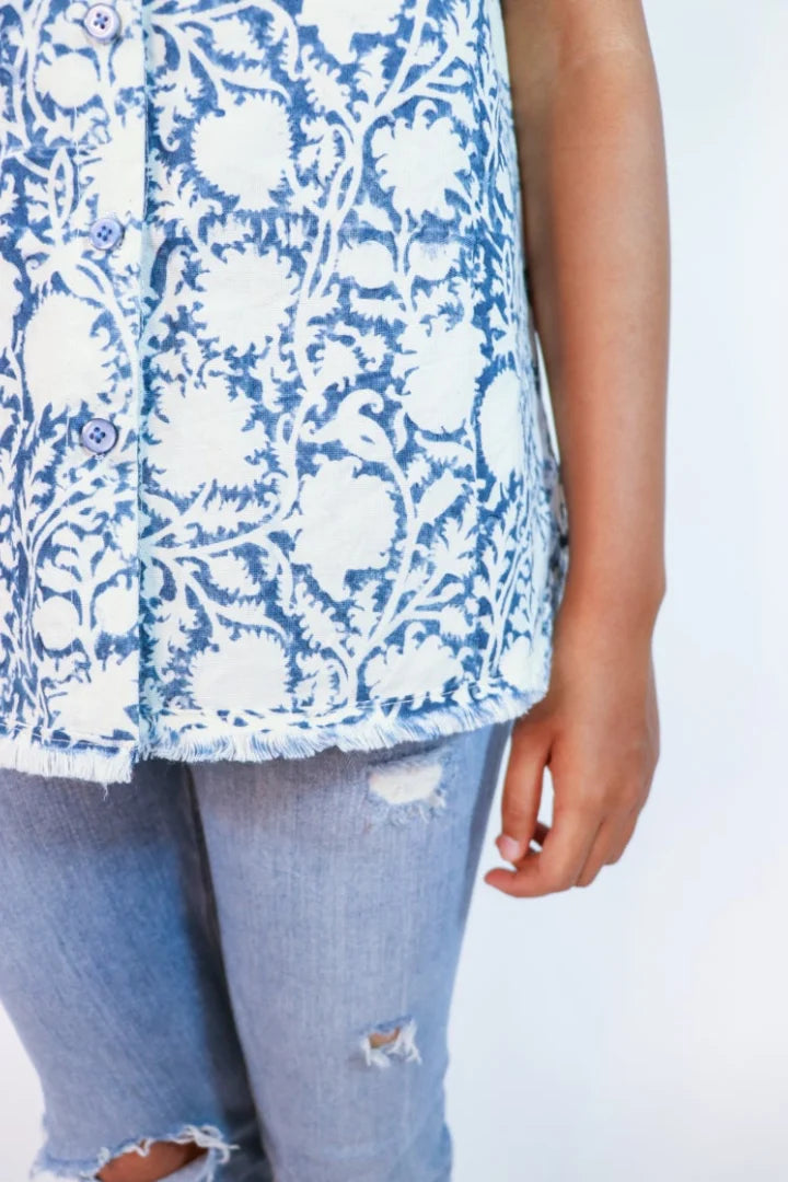 Ilamra sustainable clothing organic cotton Off-White and Indigo hand block printed button-down simple shirt