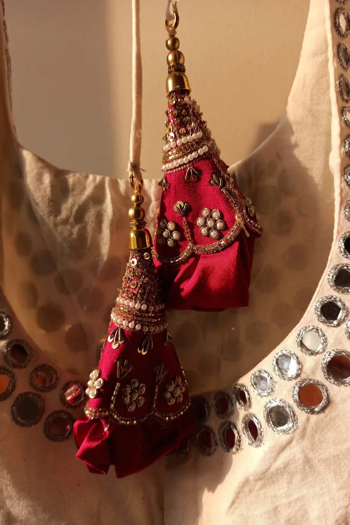 Ilamra sustainable clothing organic cotton off-white and madder red hand block printed blouse, dupatta and lehenga set