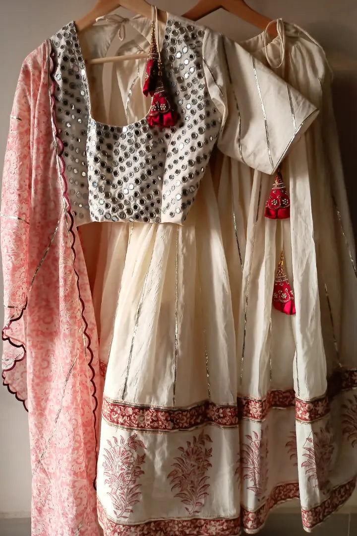 Ilamra sustainable clothing organic cotton off-white and madder red hand block printed blouse, dupatta and lehenga set