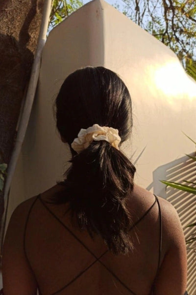 Ilamra sustainable clothing organic cotton Off-white hand block printed mini scrunchie