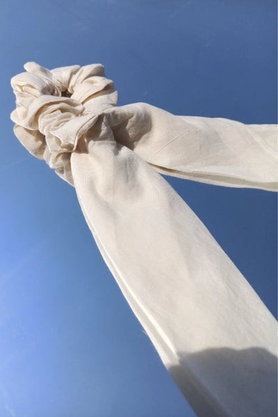 Ilamra sustainable clothing organic cotton Off-white hand block printed scrunchie