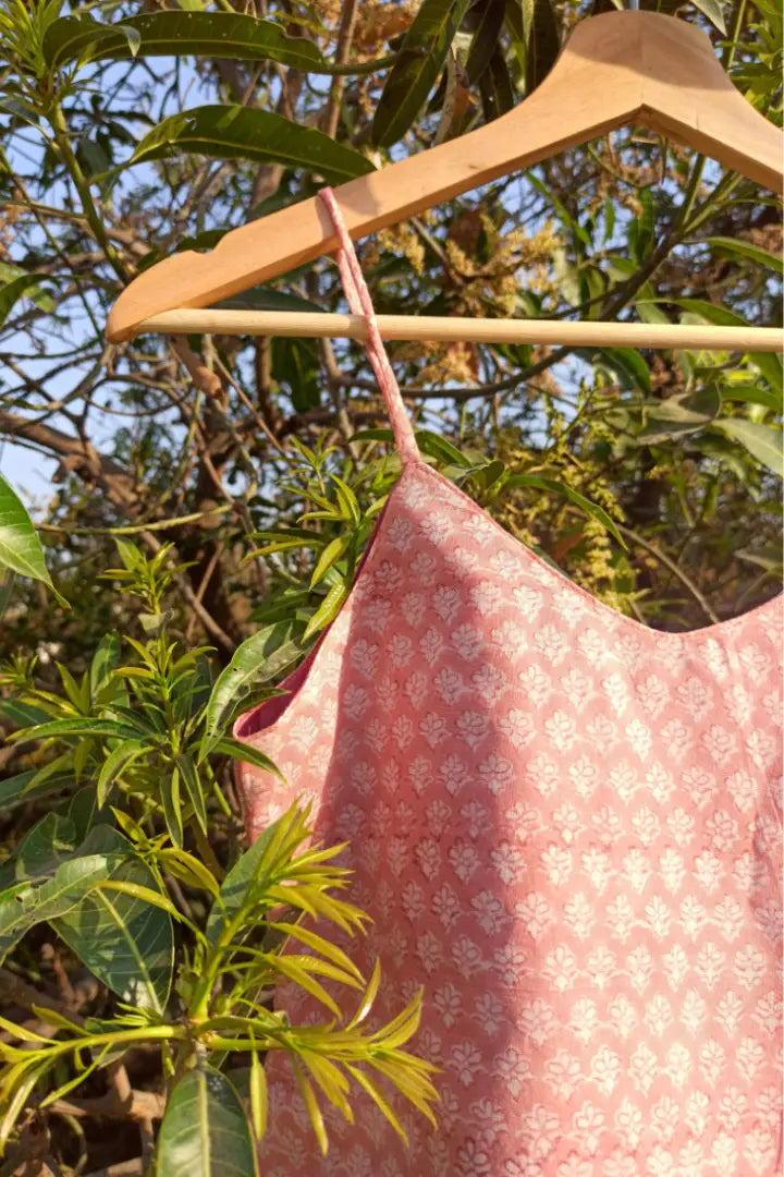Ilamra sustainable clothing organic cotton pink hand block printed crop top