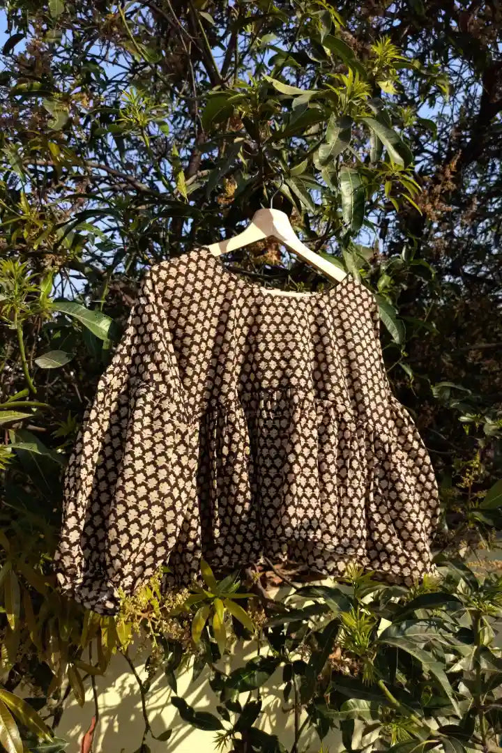 Ilamra sustainable clothing organic cotton black and beige hand block printed tent top