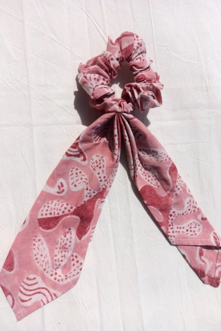 Ilamra sustainable clothing organic cotton Pink and Red hand block printed scrunchie