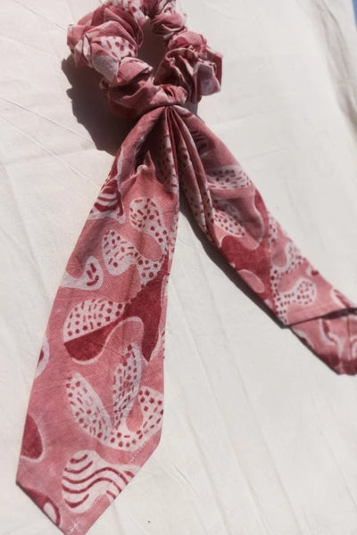 Ilamra sustainable clothing organic cotton Pink and Red hand block printed scrunchie