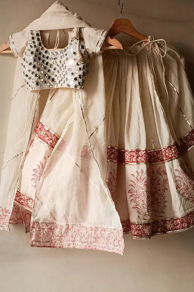 Ilamra sustainable clothing organic cotton off-white and madder red hand block printed blouse and lehenga set